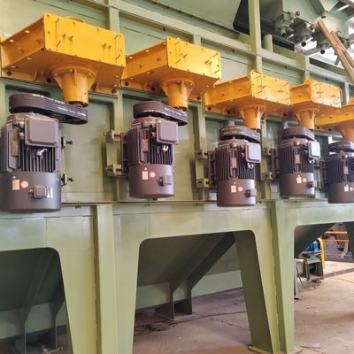 Machine de soufflage automatique pour la fabrication sur mesure