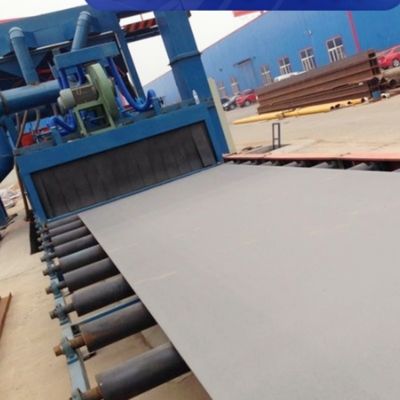 Machine de déblaiement de tôles d'acier pour le nettoyage des surfaces